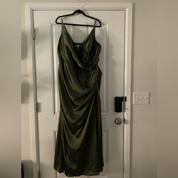Floor length formal dress - Picture 1 of 5